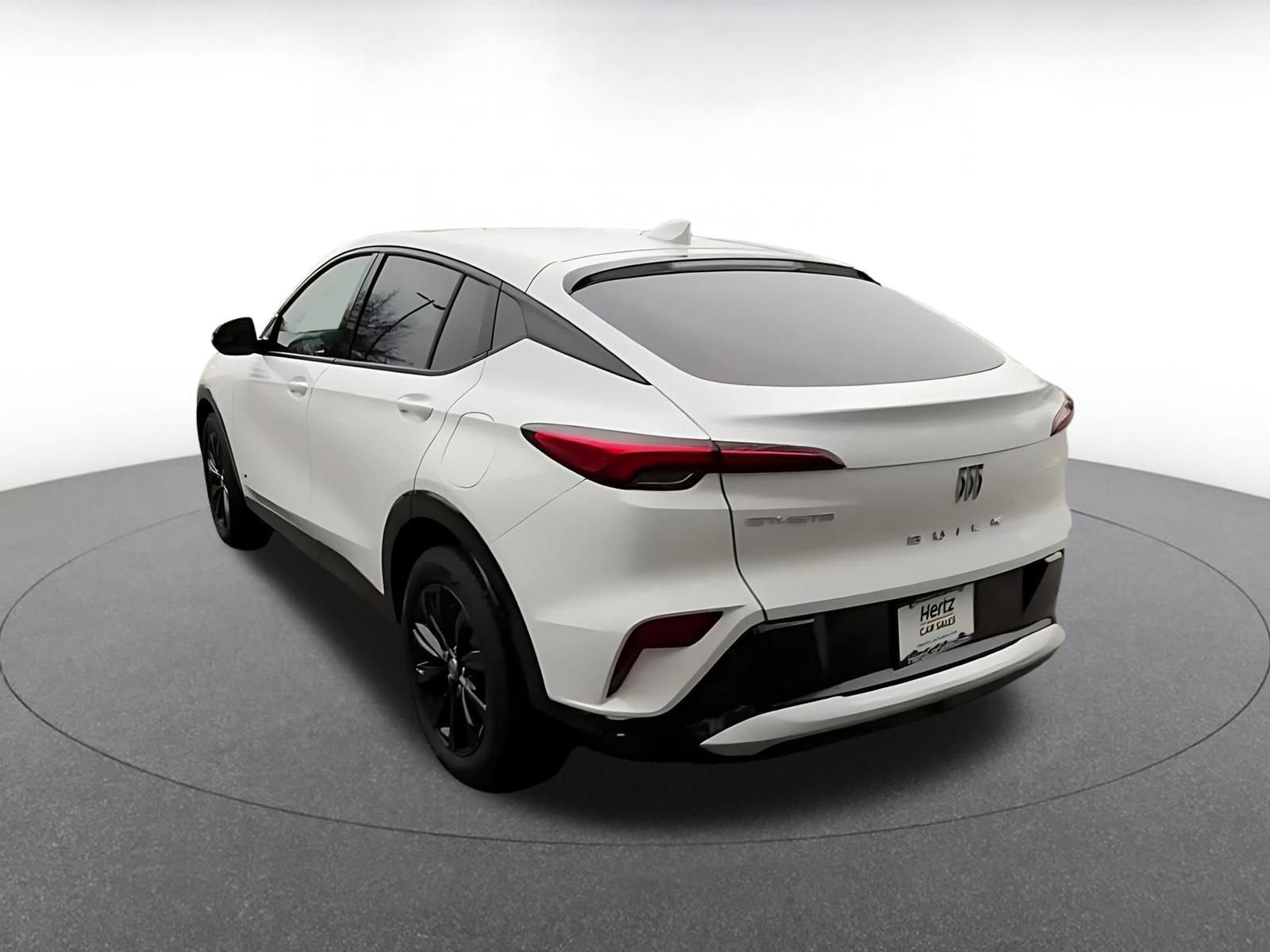 Used 2025 Buick Envista Sport Touring image 4