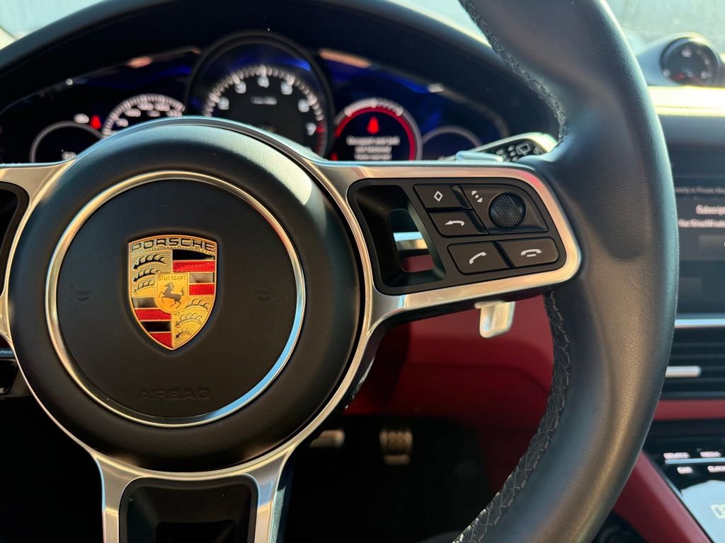 Used 2022 Porsche Cayenne S image 12