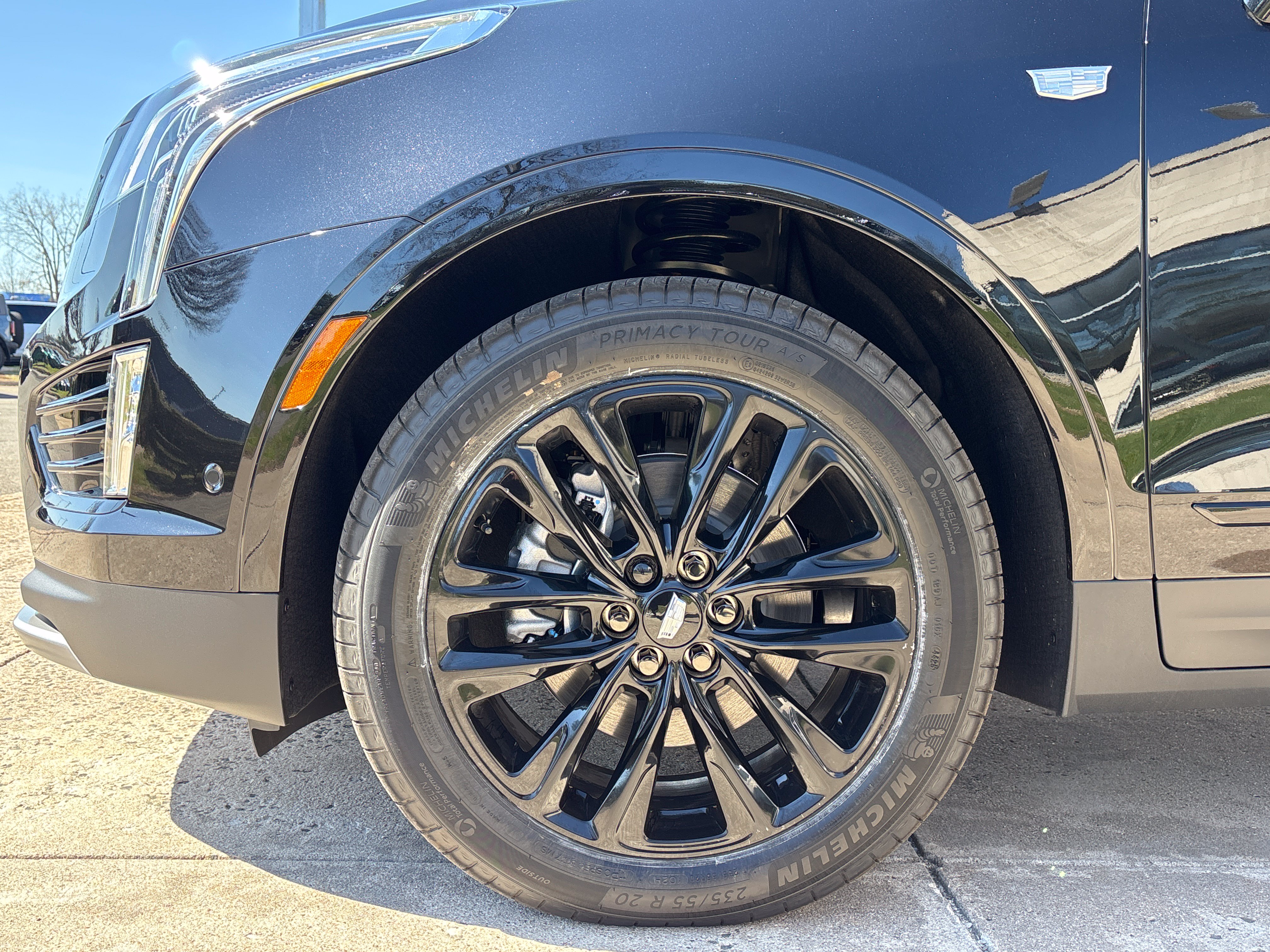 New 2026 Cadillac XT5 Premium Luxury w/ LPO, ONYX Package AWD/4WD image 17