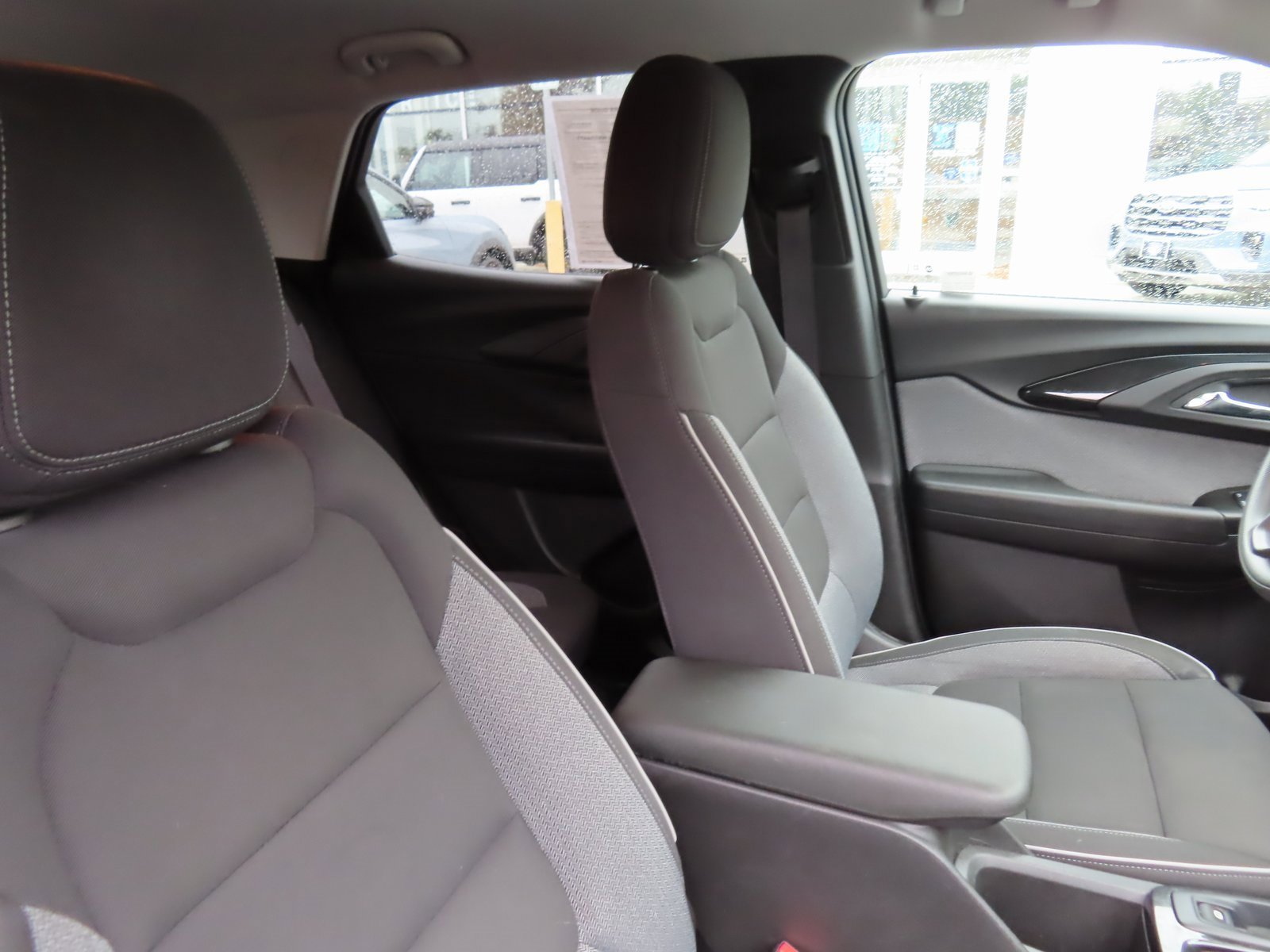 Used 2023 Chevrolet TrailBlazer LT image 32