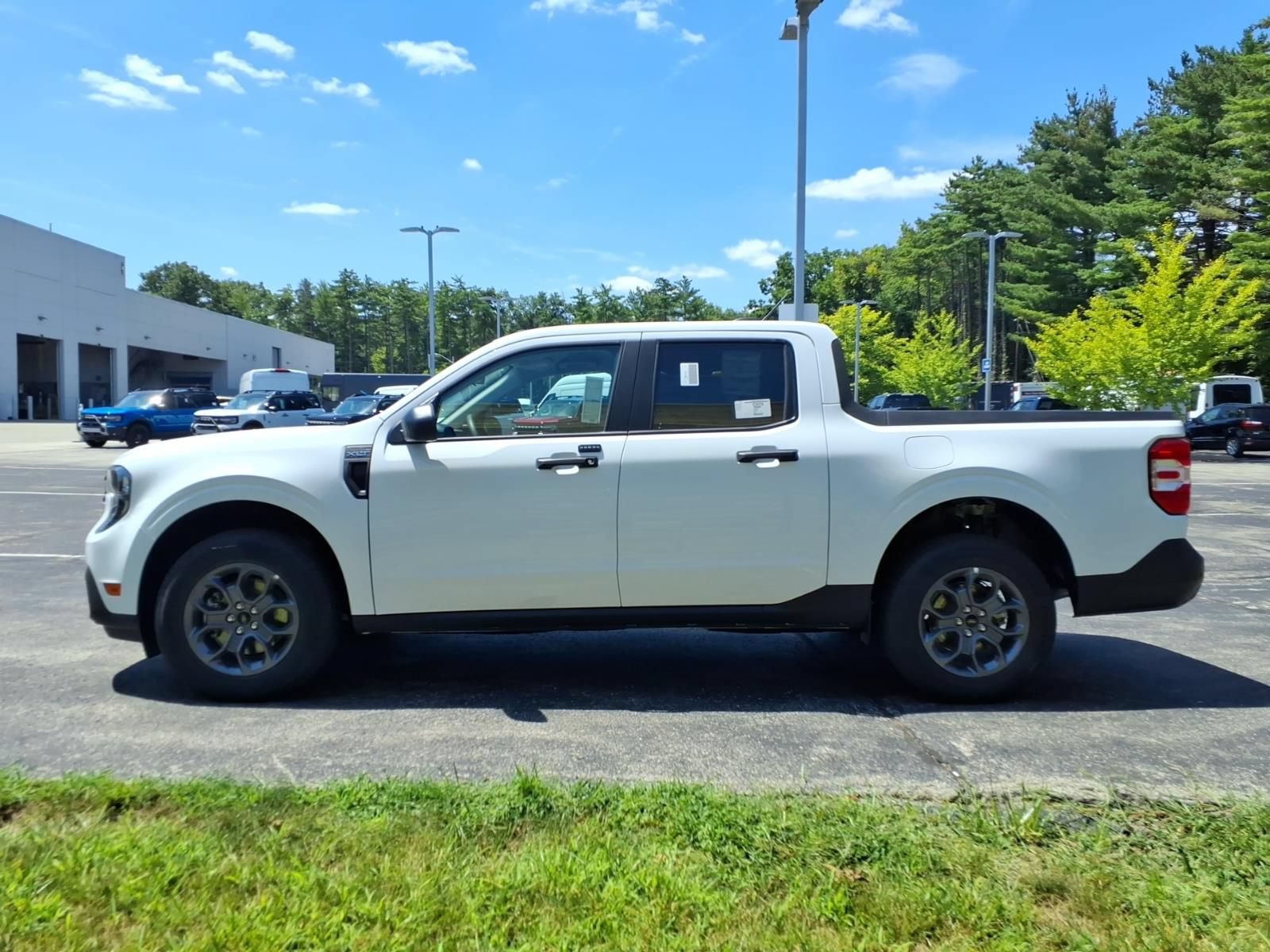 New 2026 Ford Maverick XLT w/ Equipment Group 301A AWD/4WD image 5