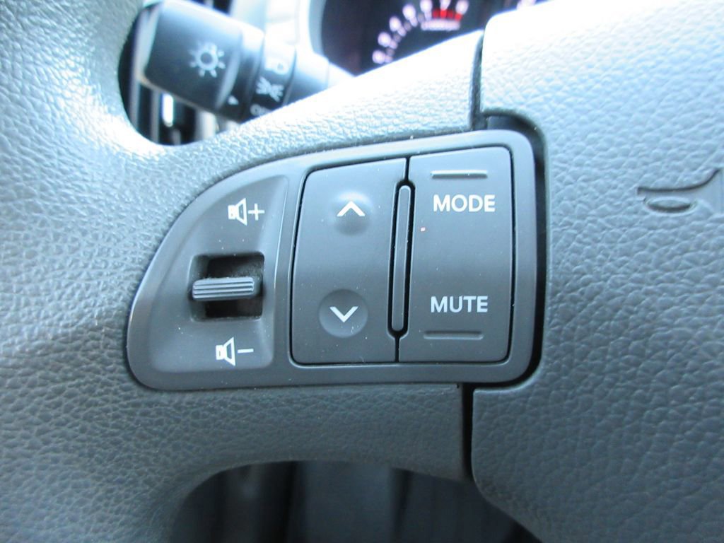 Used 2013 Kia Sportage LX image 23