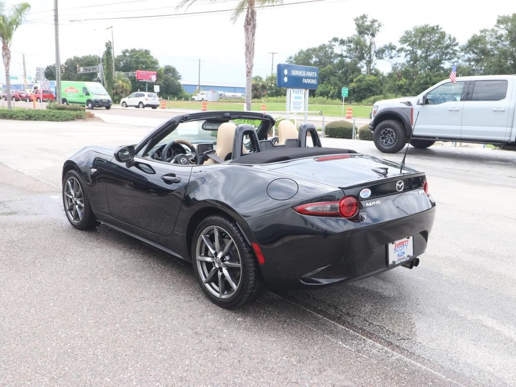 Used 2016 MAZDA MX-5 Miata Grand Touring RWD image 10