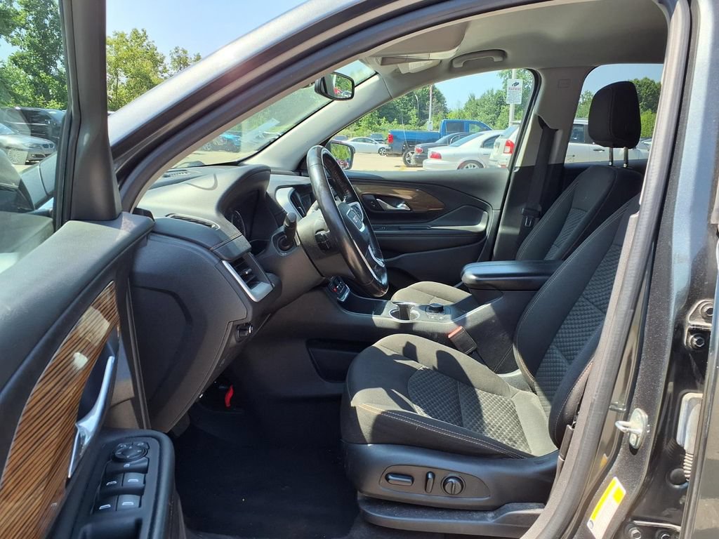 Used 2020 GMC Terrain SLE w/ Driver Convenience Package AWD/4WD image 14