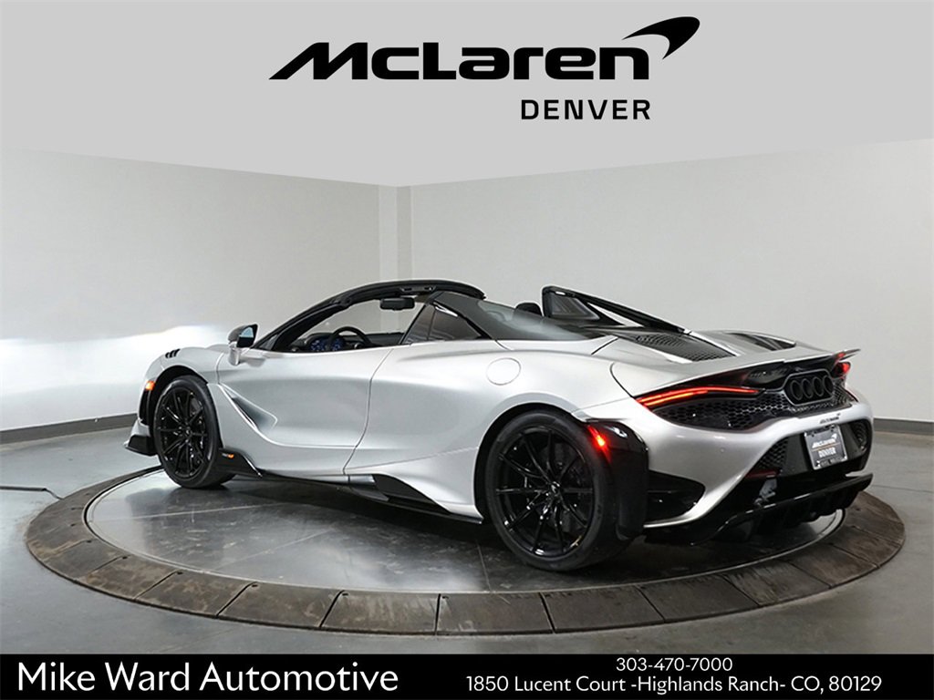 Used 2022 McLaren 765LT image 27