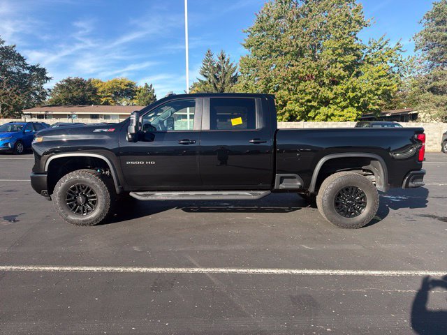 Used 2025 Chevrolet Silverado 2500 ZR2 w/ Technology Package