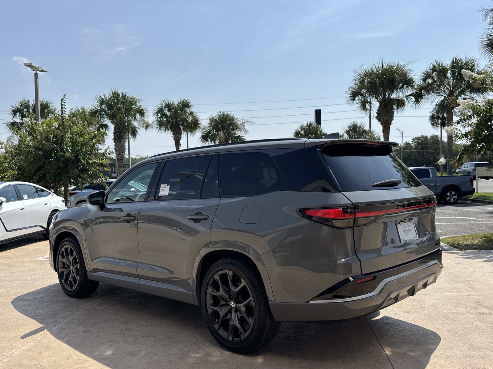 New 2026 Lexus TX 500h AWD image 6