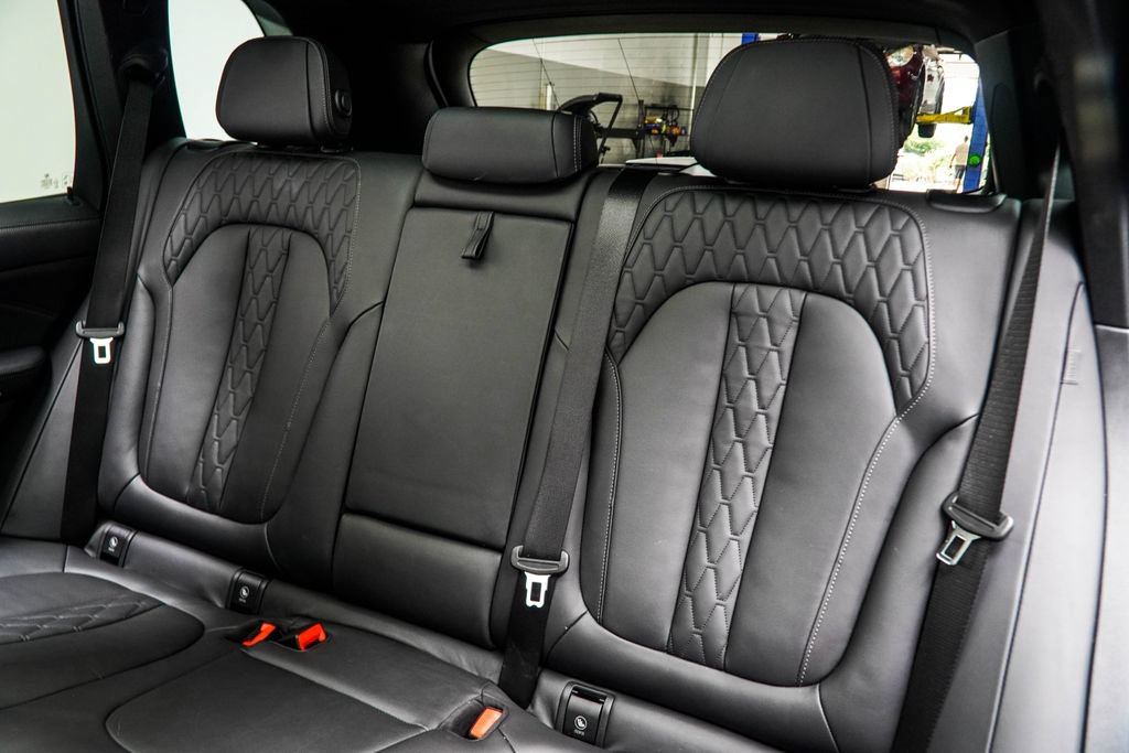 Used 2022 BMW X5 M50i AWD/4WD image 41