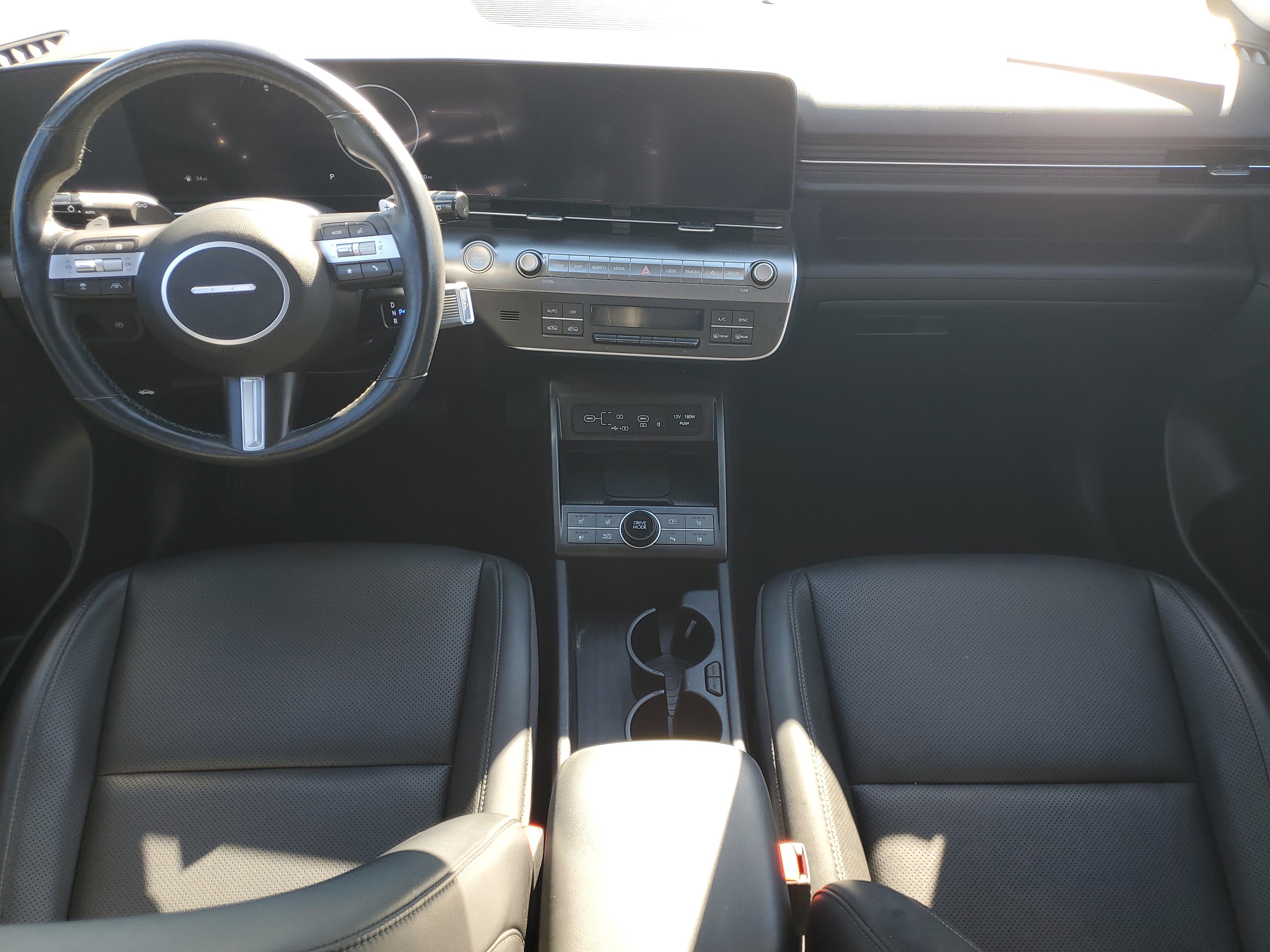 Used 2024 Hyundai Kona Limited image 16