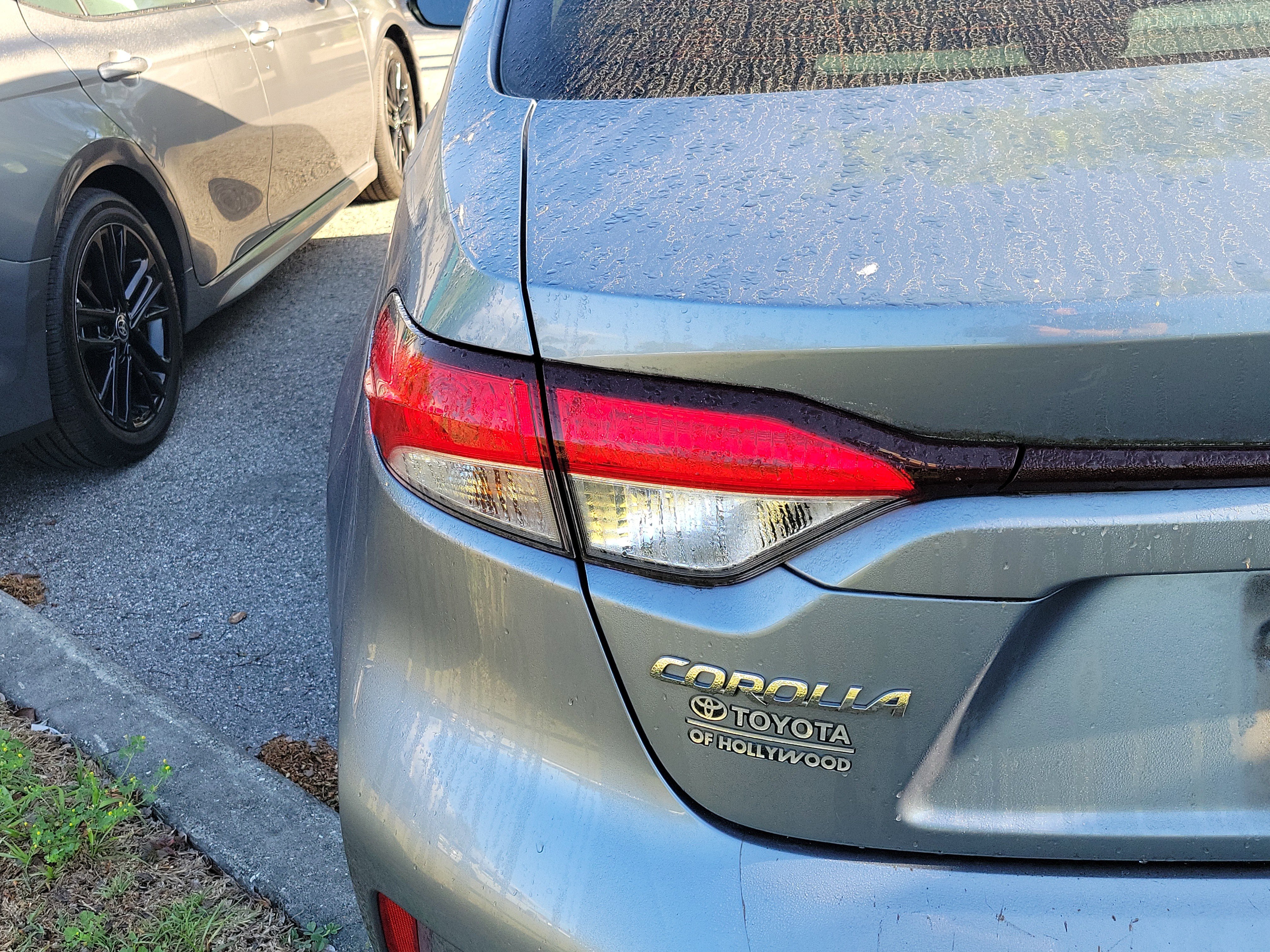 Used 2021 Toyota Corolla LE image 17