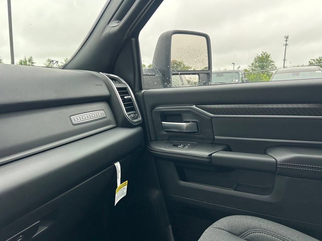 New 2026 RAM 3500 Big Horn AWD/4WD image 24