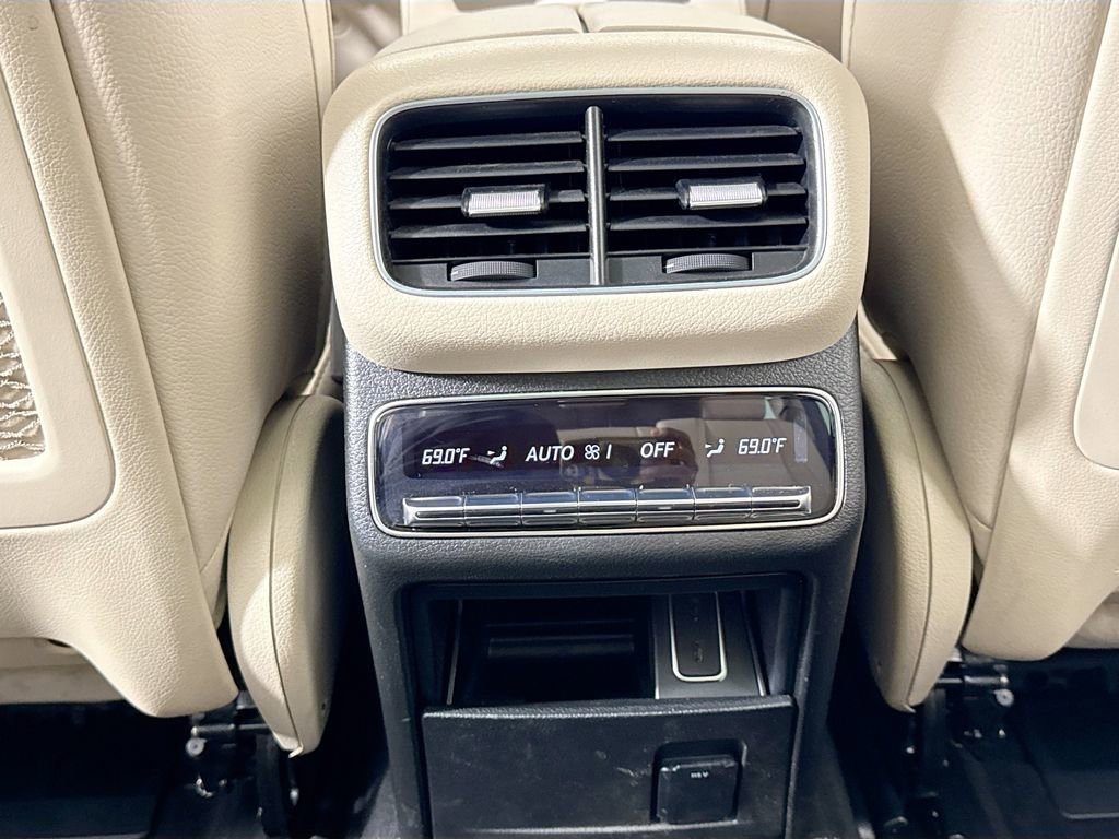 Used 2021 Mercedes-Benz GLS 580 4MATIC image 32