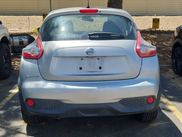 Used 2015 Nissan Juke S FWD image 4