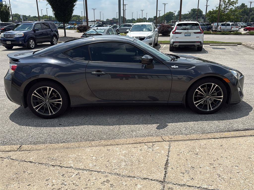 Used 2014 Scion FR-S Monogram Series RWD image 2