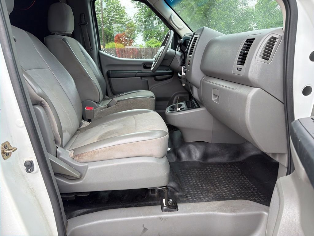 Used 2018 Nissan NV 2500 SV RWD image 12
