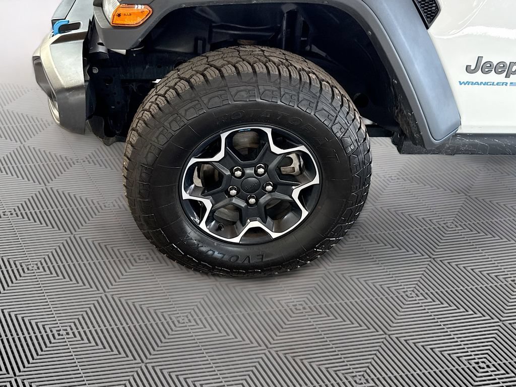 Used 2023 Jeep Wrangler Unlimited Rubicon 4xe w/ Cold Weather Group AWD/4WD image 35