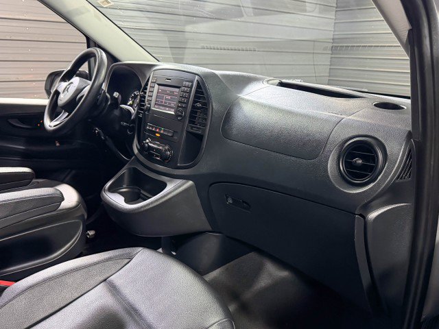 Used 2020 Mercedes-Benz Metris image 13