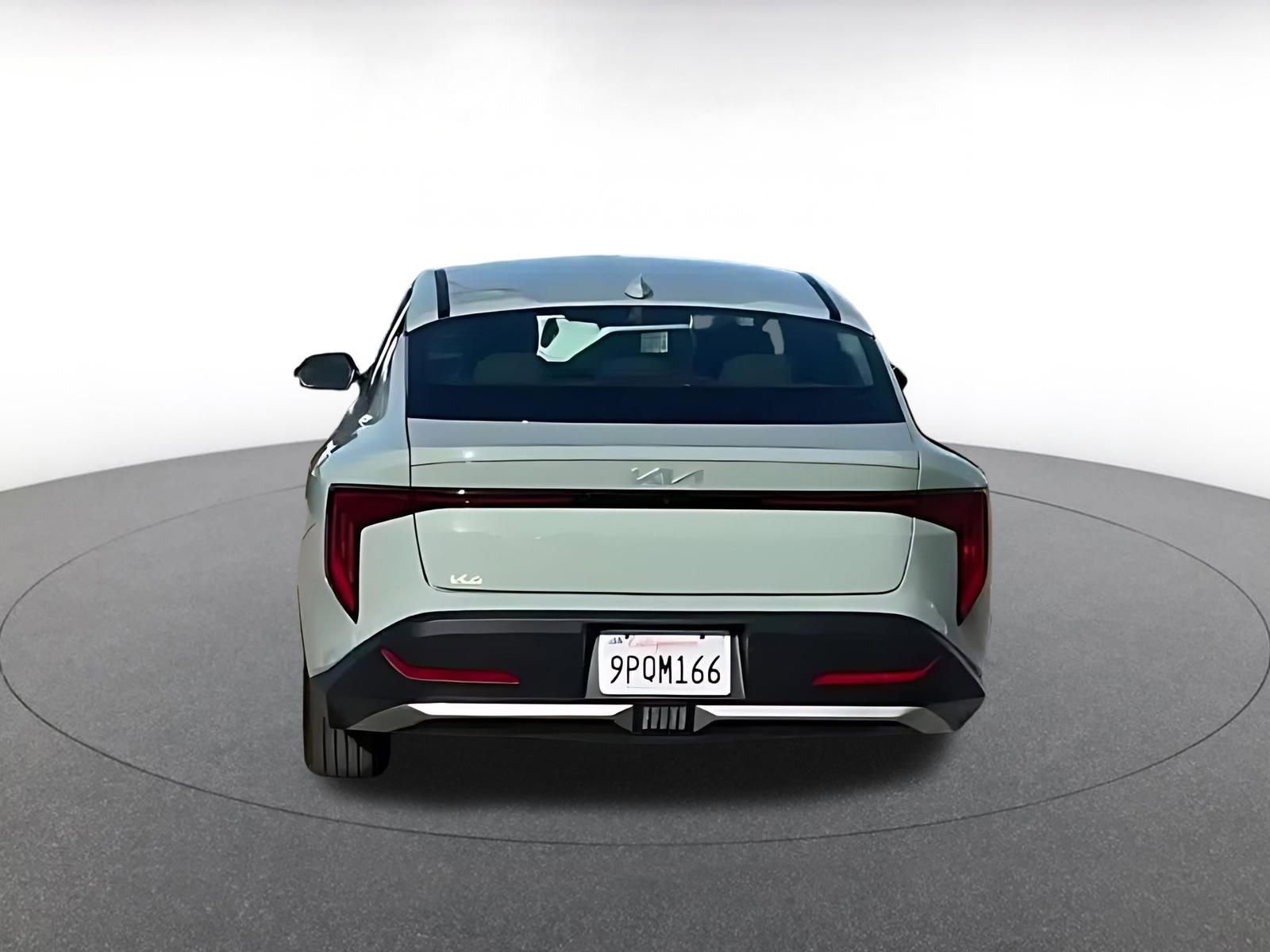 Used 2025 Kia K4 LXS image 12