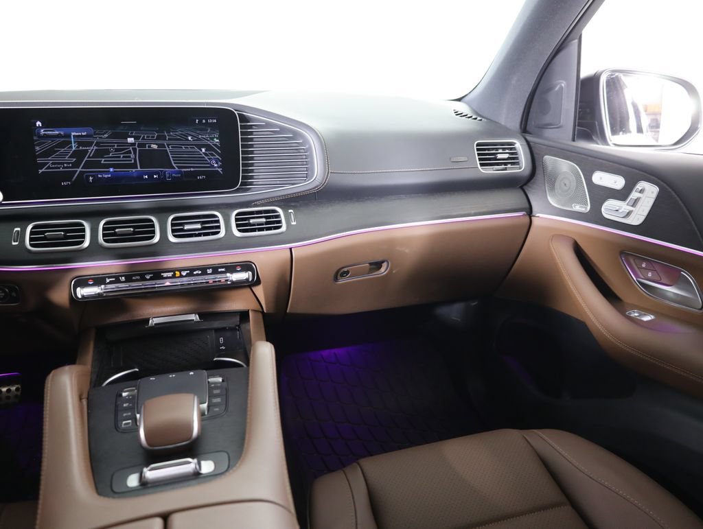 Used 2025 Mercedes-Benz GLS 450 4MATIC image 46
