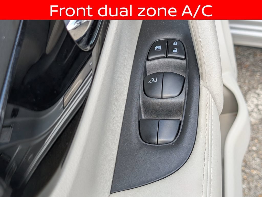 Used 2022 Nissan Rogue Sport SL AWD/4WD image 16