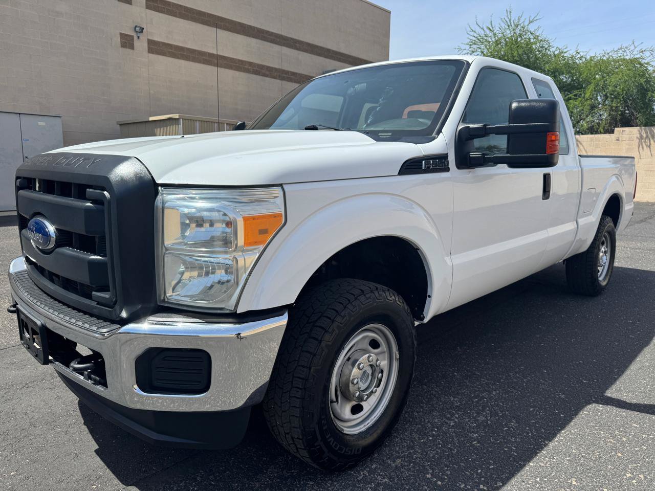 Used 2016 Ford F250 XL w/ Power Equipment Group AWD/4WD image 3
