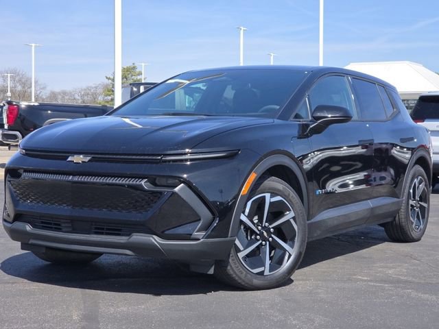 New 2026 Chevrolet Equinox EV LT image 2