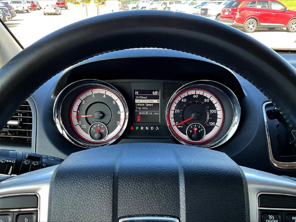 Used 2013 Dodge Grand Caravan Crew FWD image 15