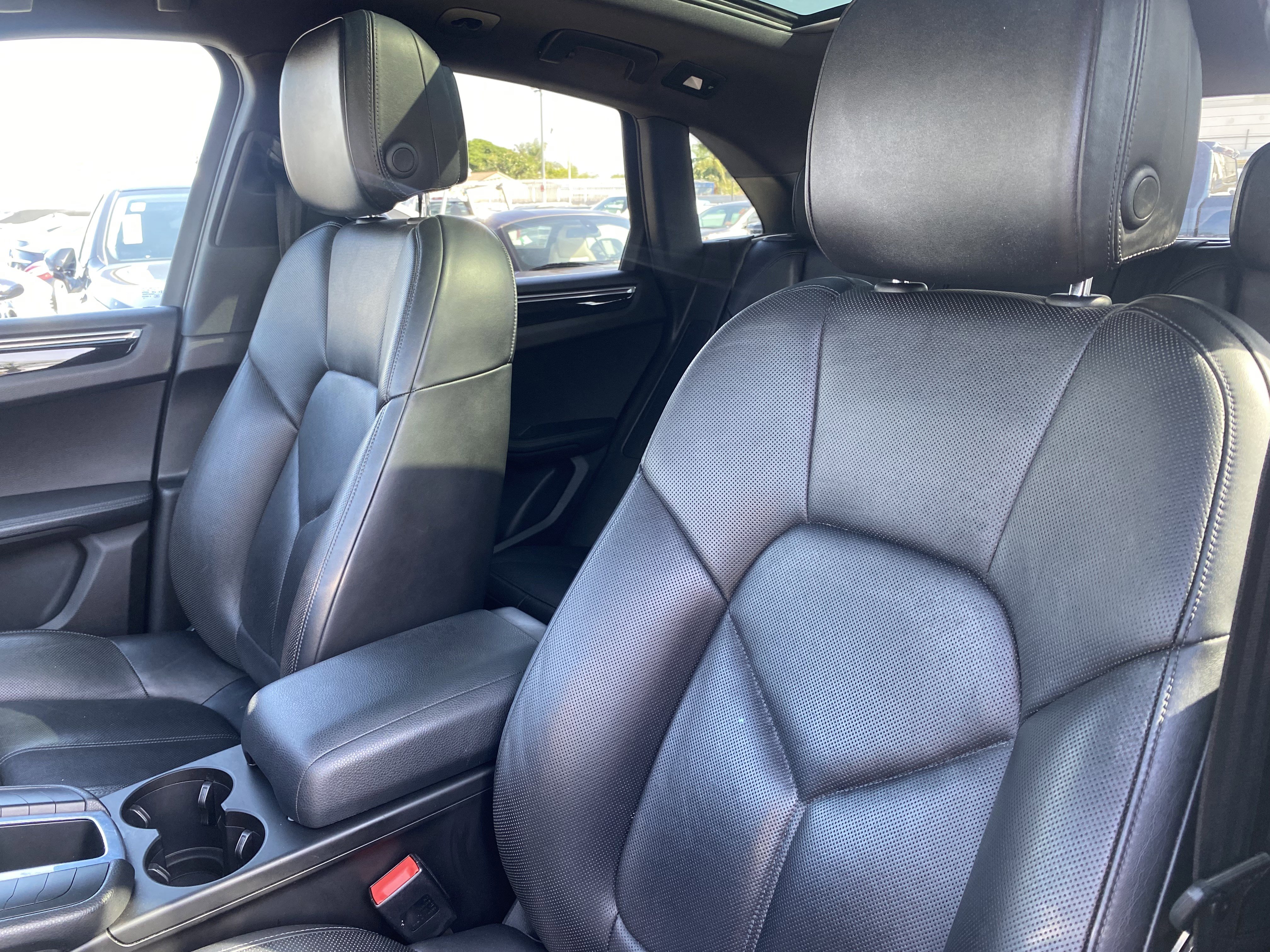 Used 2015 Porsche Macan S w/ Premium Package Plus AWD/4WD image 18