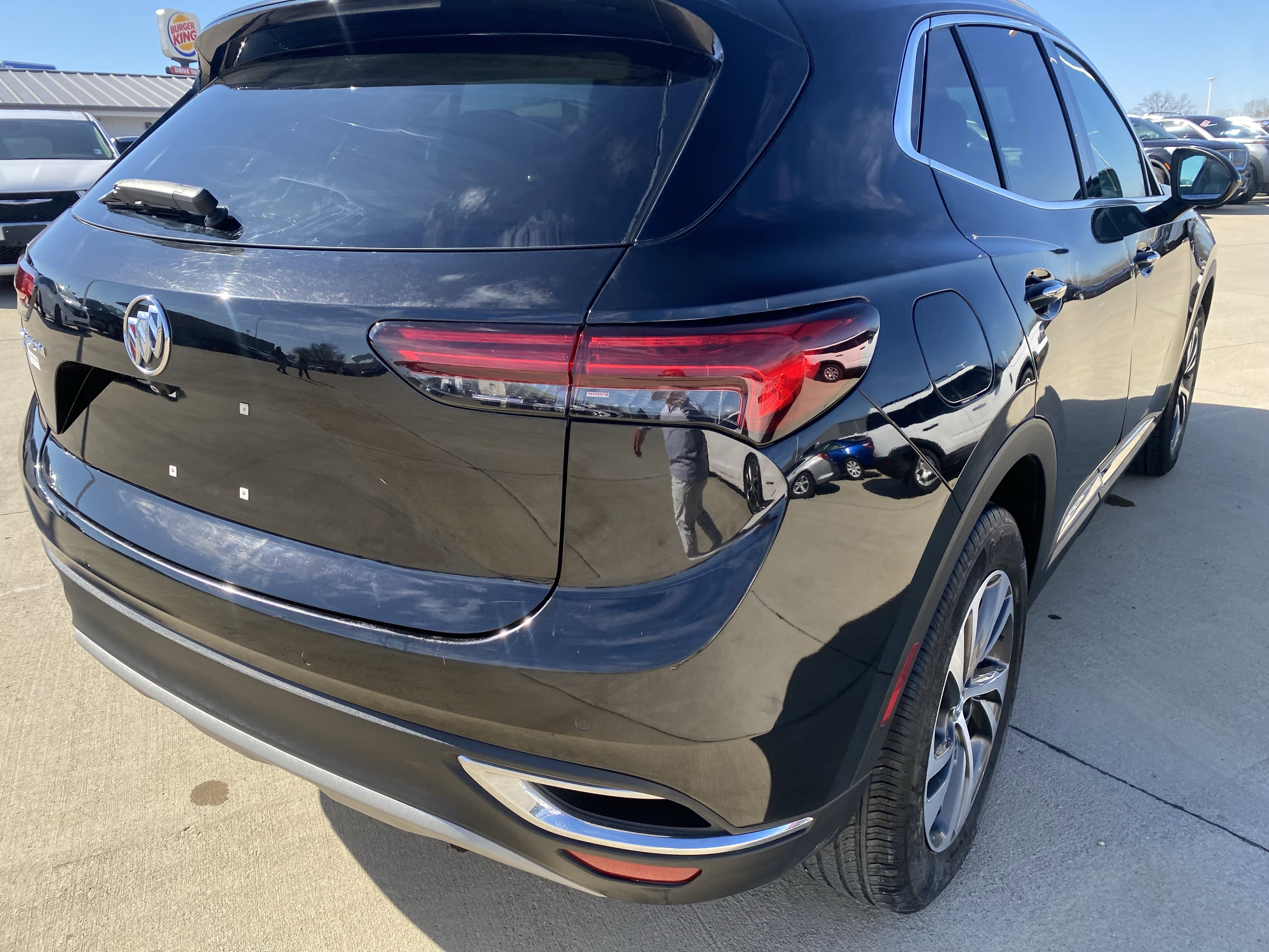 Used 2022 Buick Envision Essence w/ Technology Package I image 6