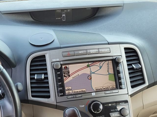 Used 2010 Toyota Venza AWD image 16