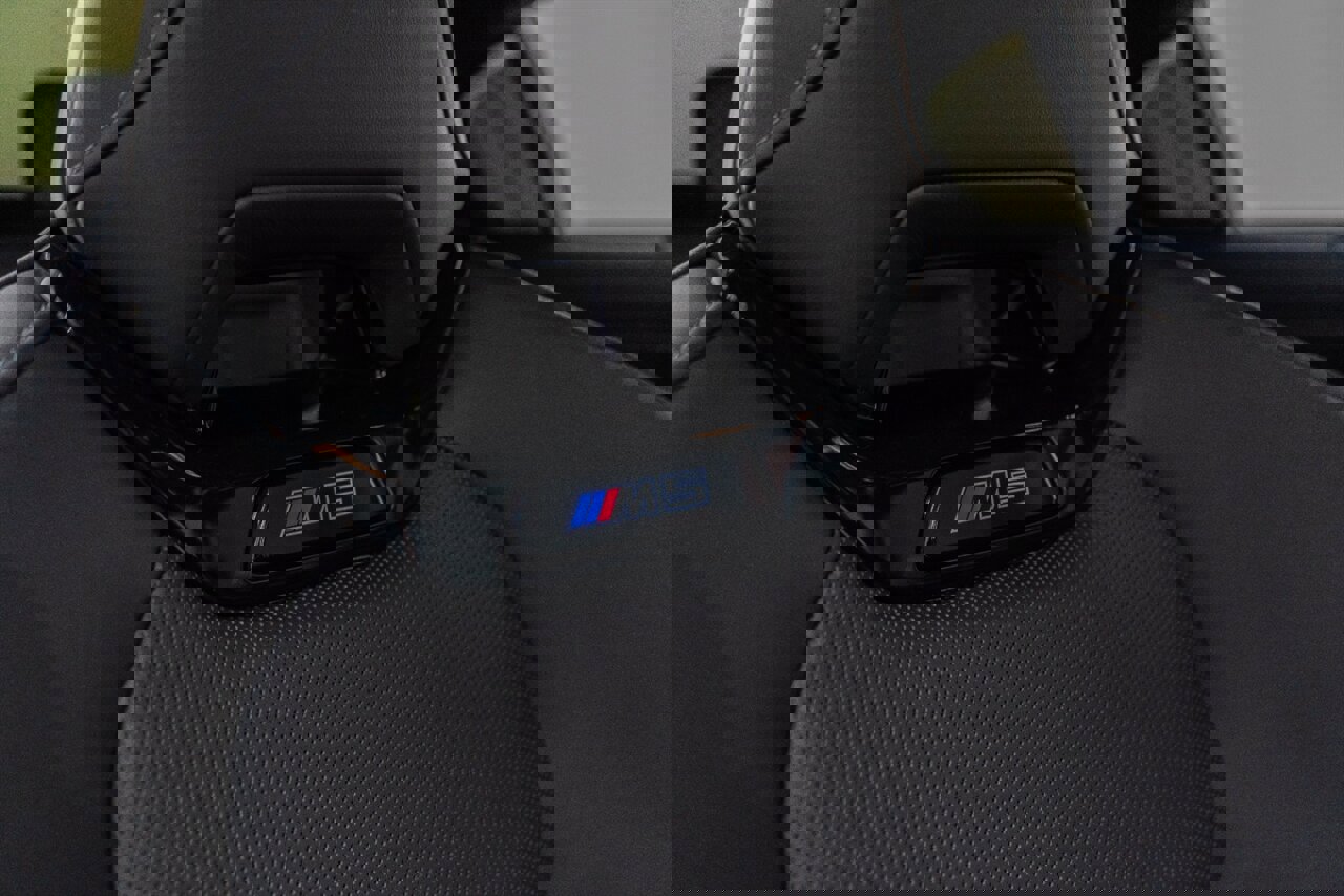 Used 2025 BMW M5 w/ Carbon Package image 49