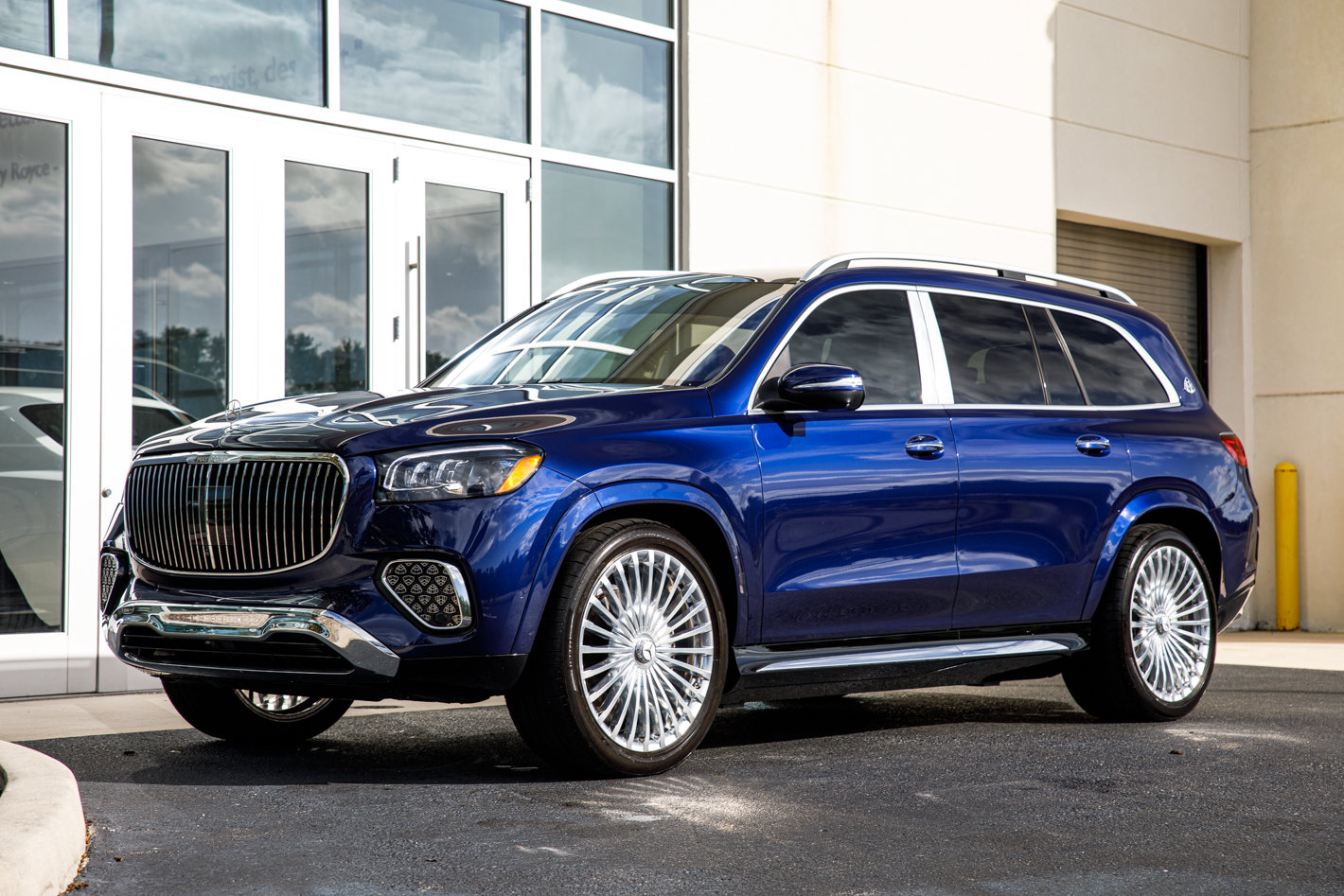 Used 2026 Mercedes-Benz Maybach GLS 600 4MATIC image 5