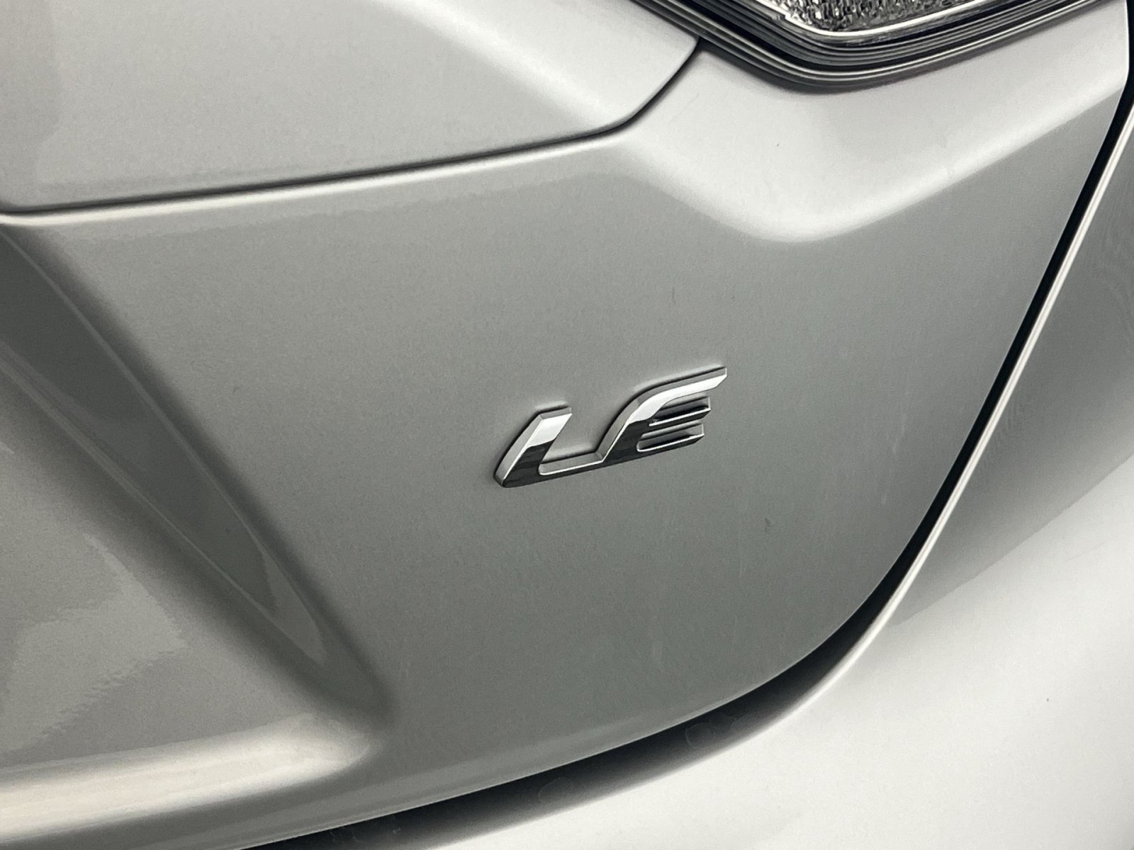 Used 2025 Toyota Corolla LE FWD image 27