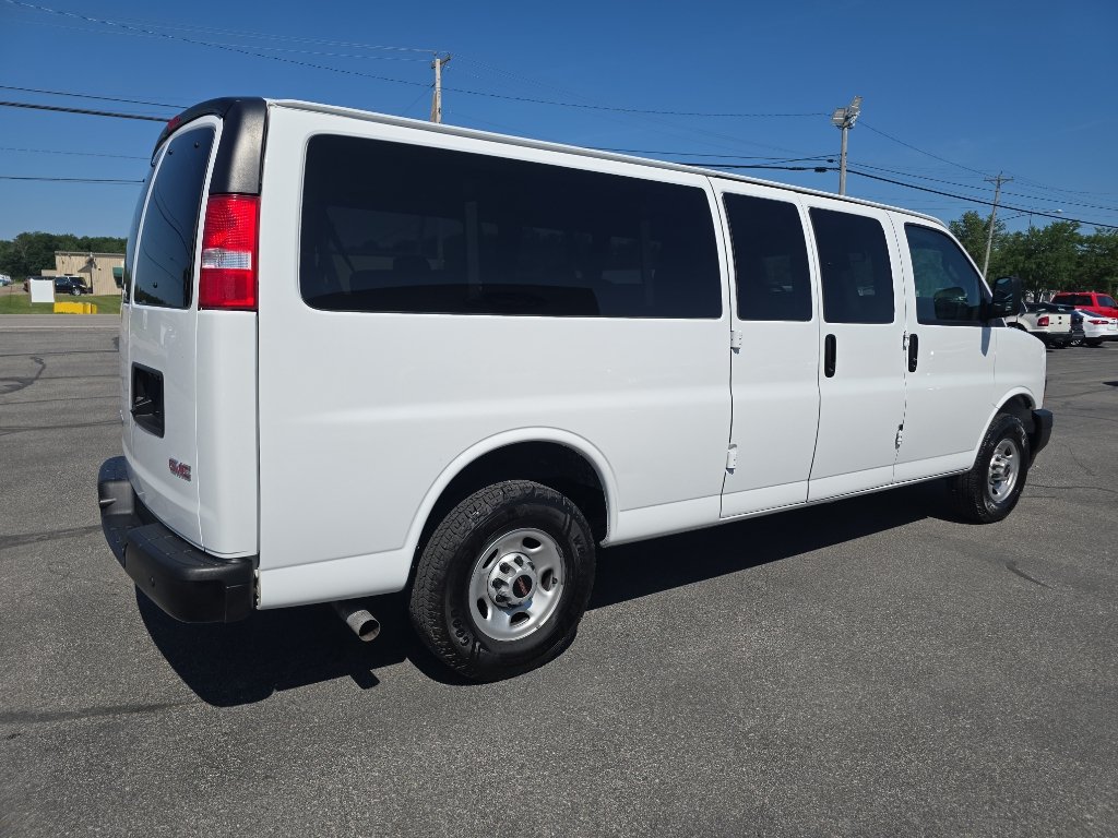 Used 2023 GMC Savana 3500 LS RWD image 6