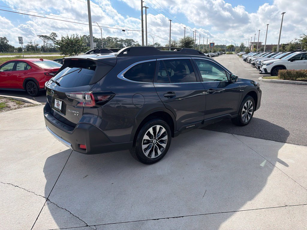 Certified 2024 Subaru Outback Onyx Edition AWD/4WD image 5