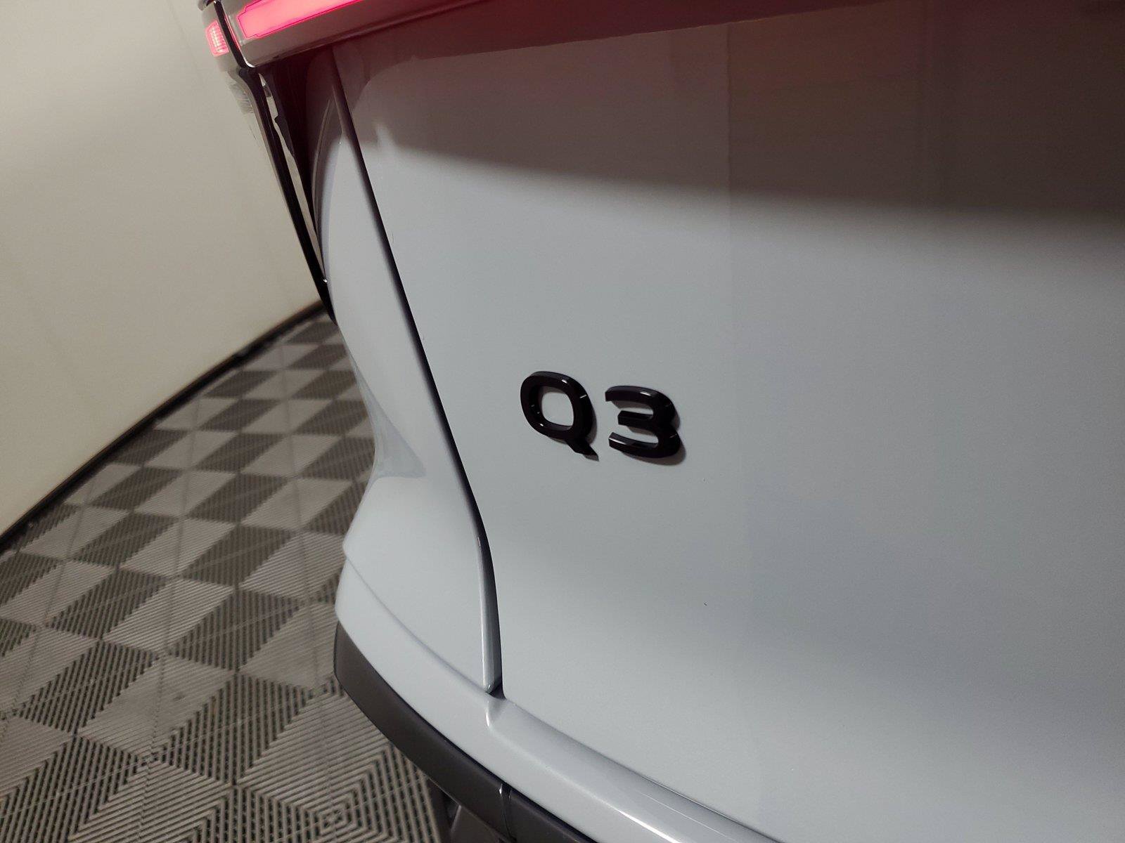 New 2026 Audi Q3 quattro 2.0T AWD/4WD image 7