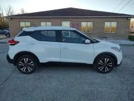 Used 2020 Nissan Kicks SV FWD image 22