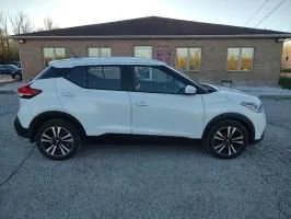 Used 2020 Nissan Kicks SV FWD image 22