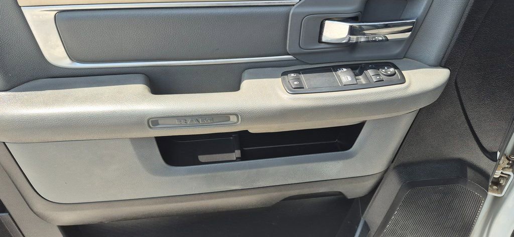 Used 2016 RAM 3500 Tradesman w/ Power Accessory Group image 13