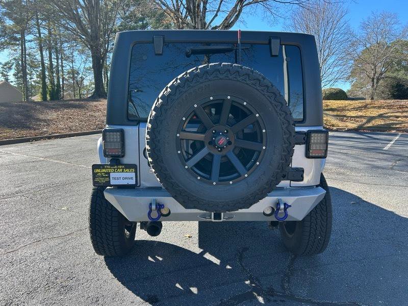 Used 2016 Jeep Wrangler Unlimited Sahara w/ Connectivity Group image 4