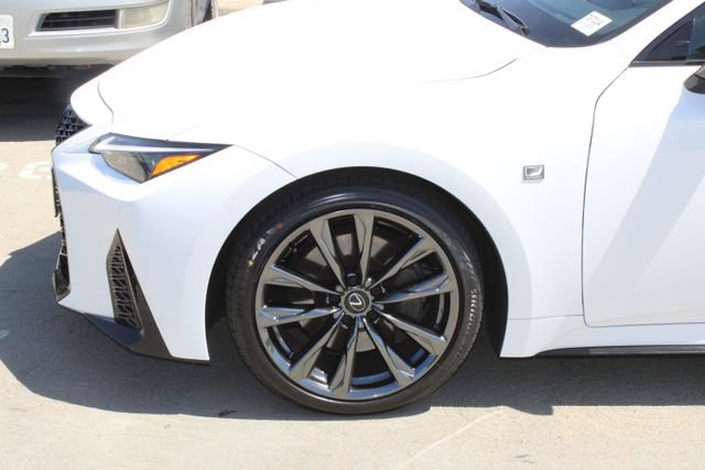 Certified 2025 Lexus IS 350 F Sport RWD image 4