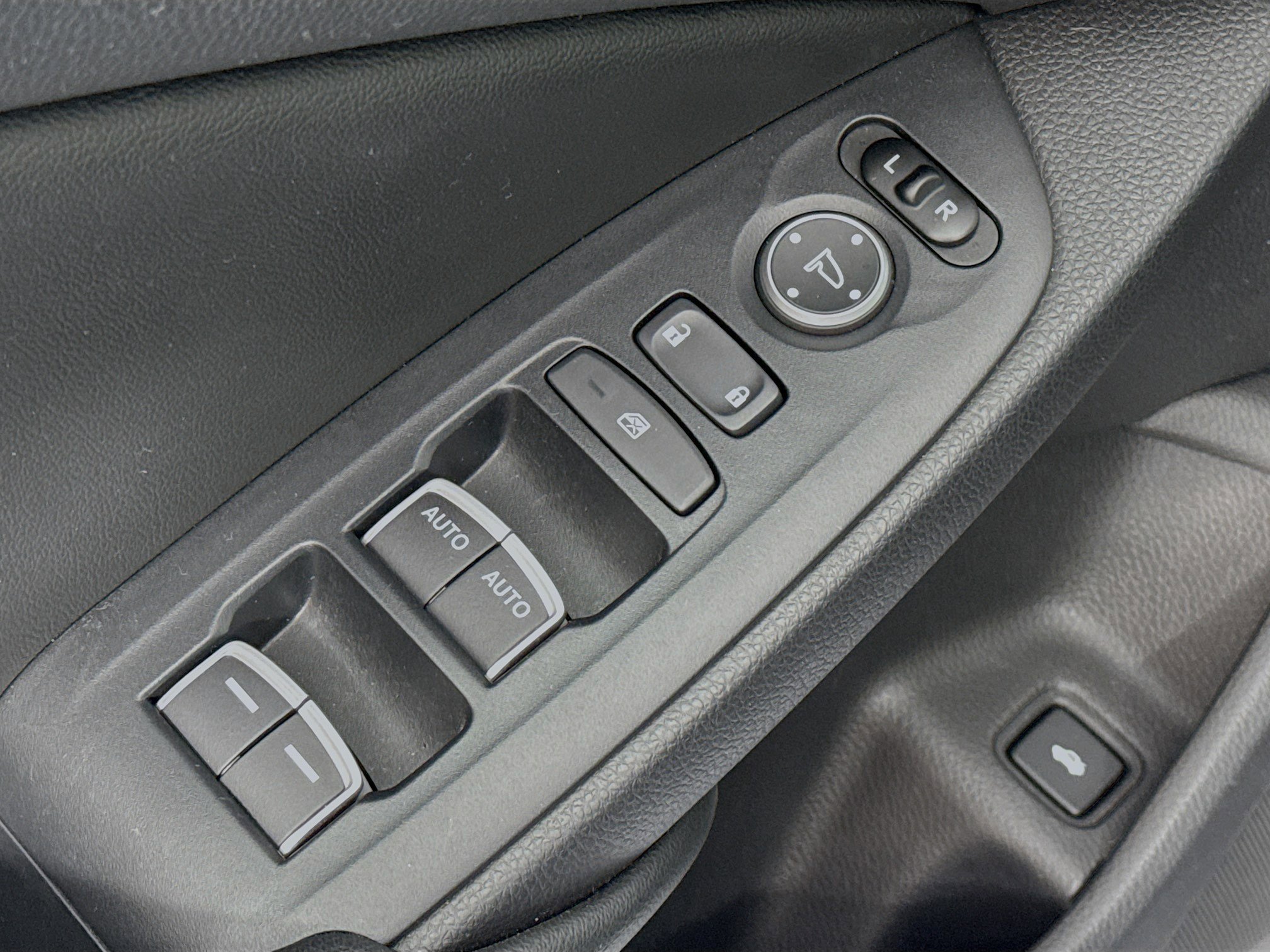Used 2020 Honda Accord LX image 17
