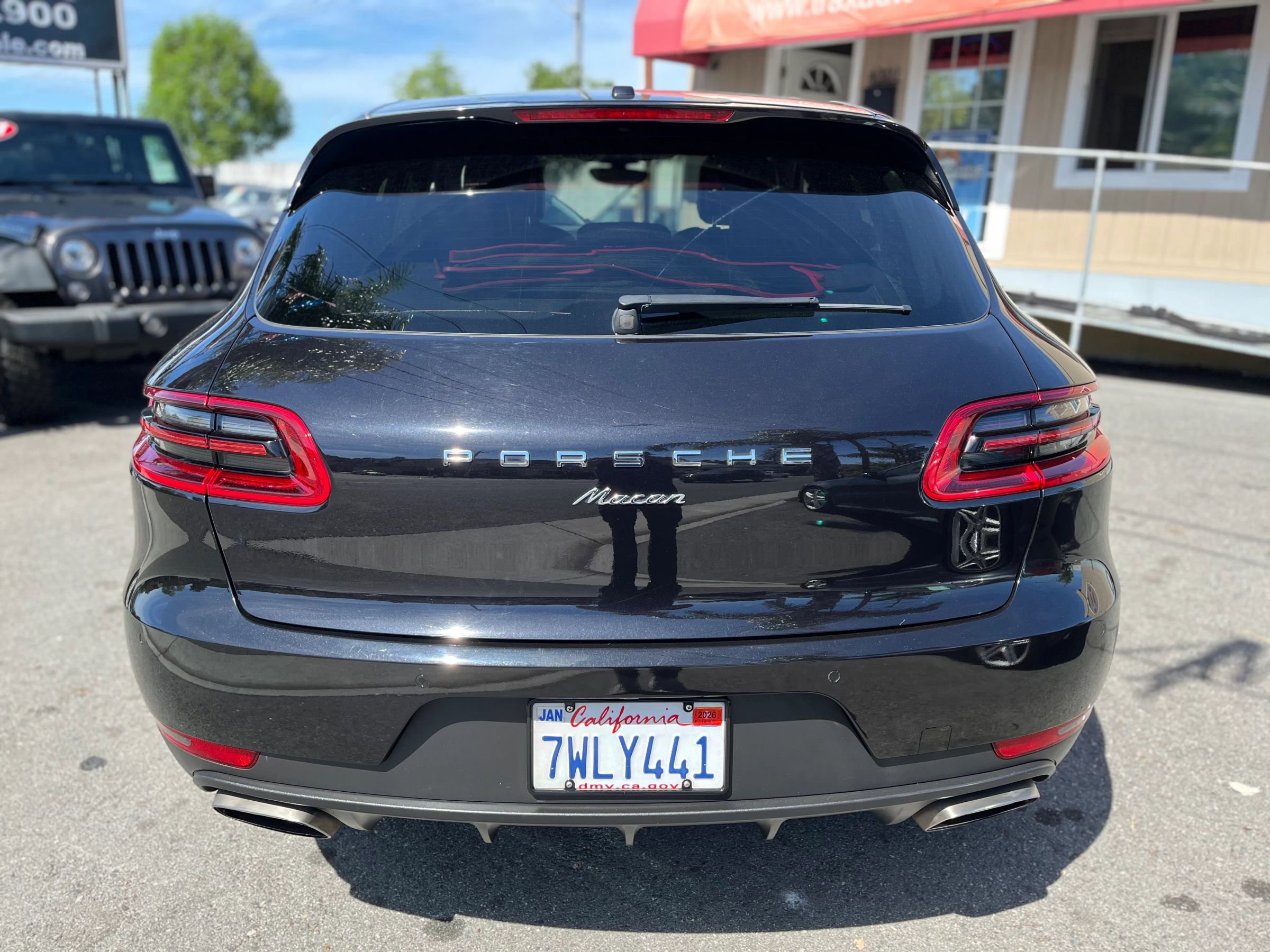 Used 2017 Porsche Macan image 6
