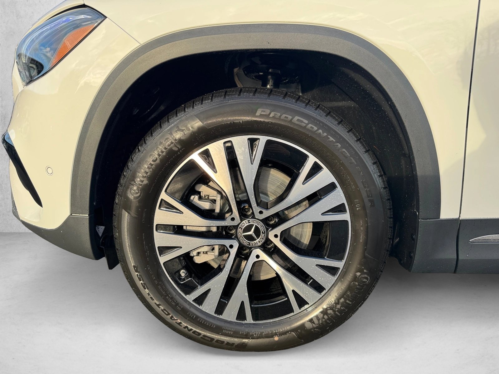 New 2026 Mercedes-Benz GLA 250 4MATIC image 9