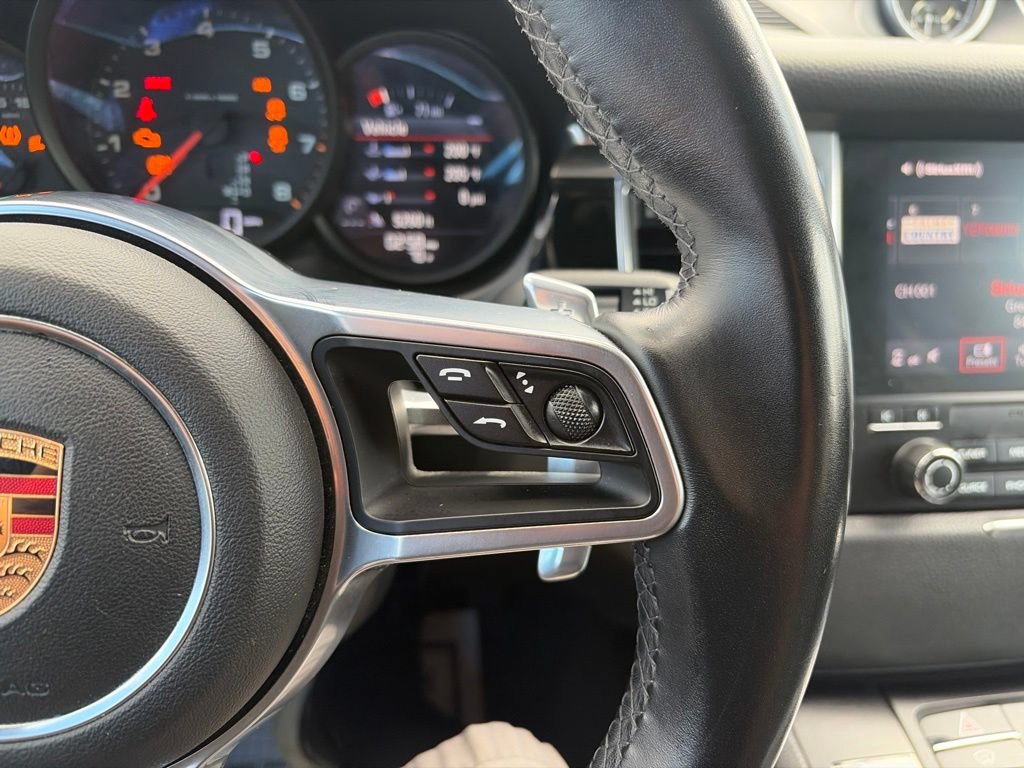 Used 2017 Porsche Macan AWD/4WD image 27