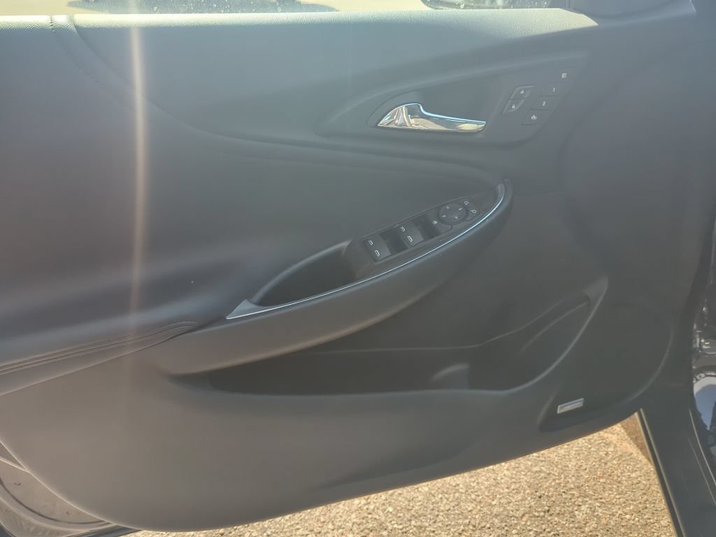 Used 2023 Chevrolet Malibu LT w/ LPO, Floor Liner Package FWD image 19
