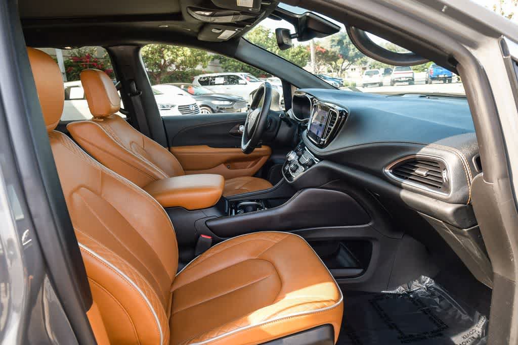 Used 2022 Chrysler Pacifica Pinnacle FWD image 15