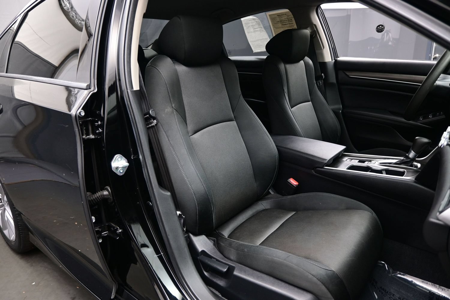 Used 2022 Honda Accord LX image 16