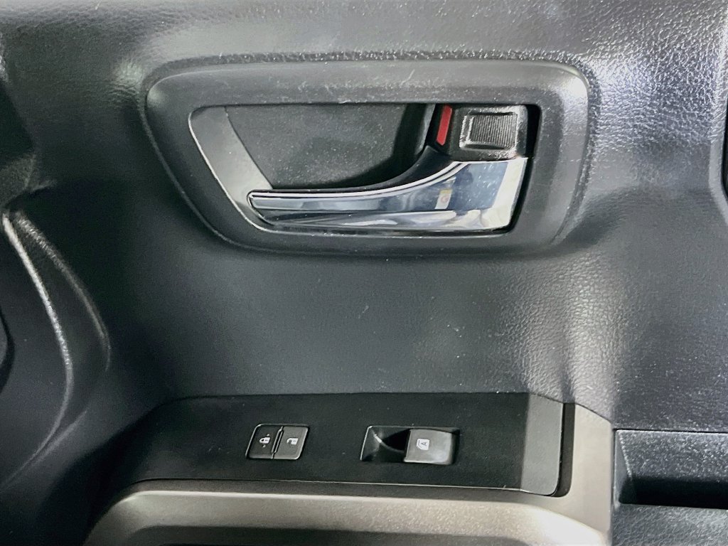 Used 2019 Toyota Tacoma TRD Sport RWD image 29