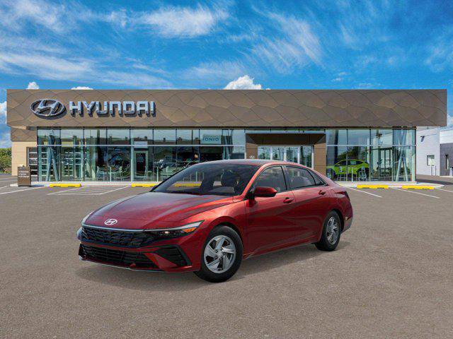 New 2025 Hyundai Elantra SE